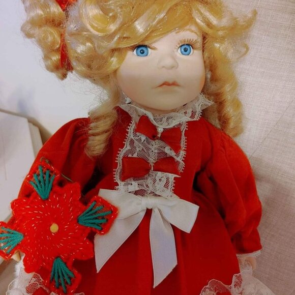 Porcelain doll - Picture 4 of 4